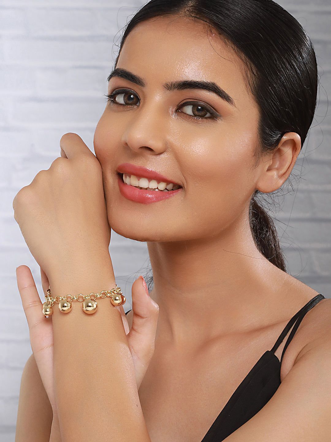 Anti-Tarnish 18k Gold Toned Balls Charm Paperclip Style Bracelet