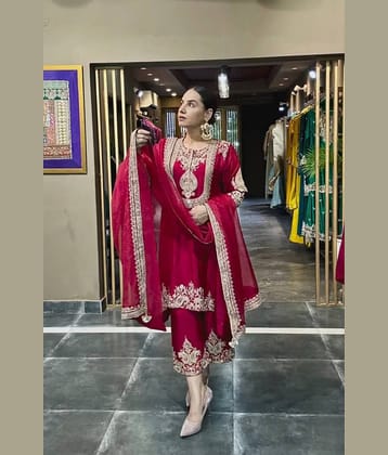 piludi Women Chanderi Embroidered Straight Kurti With Pants ( Maroon )