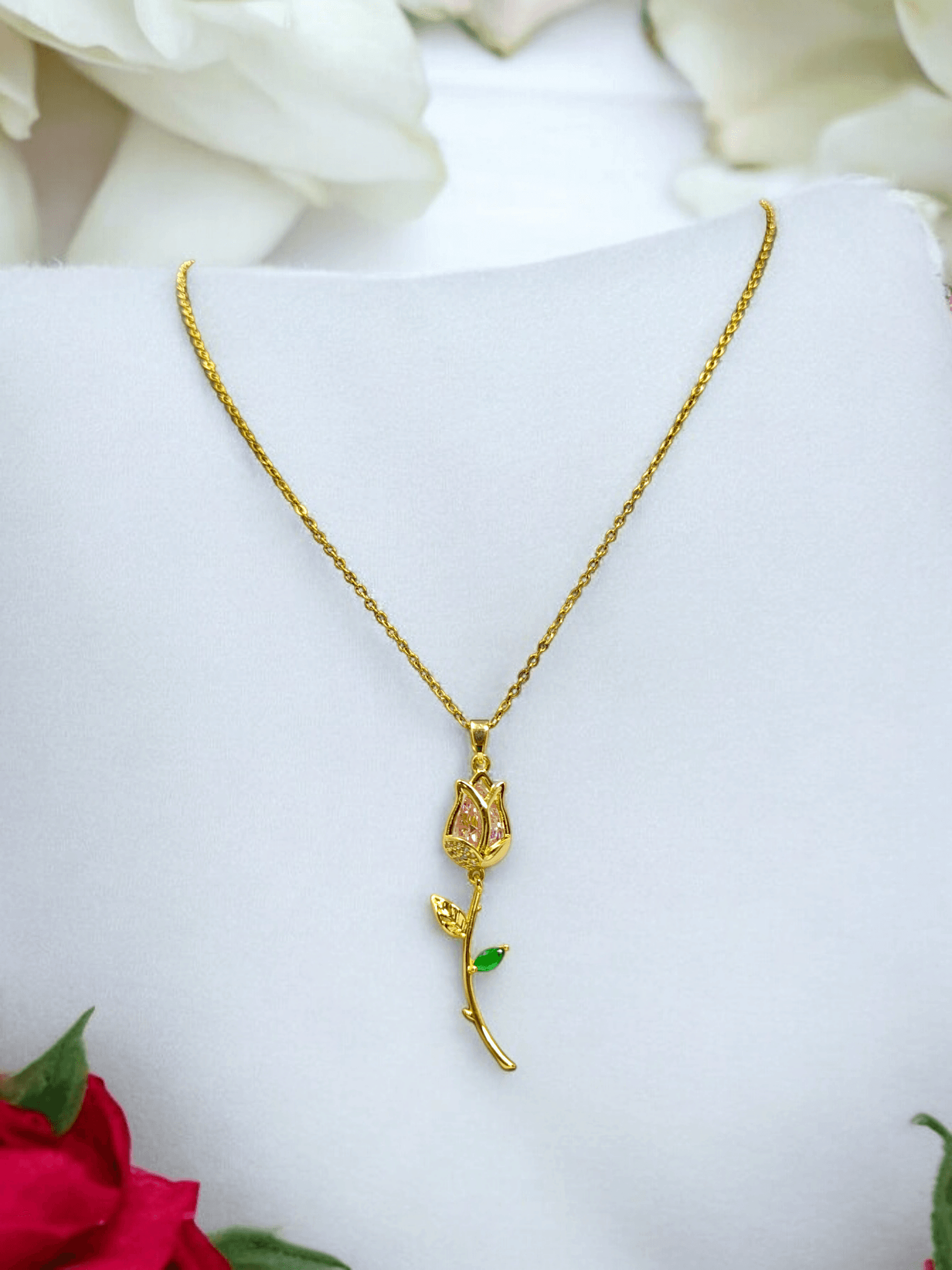 Rose Pendant Necklace