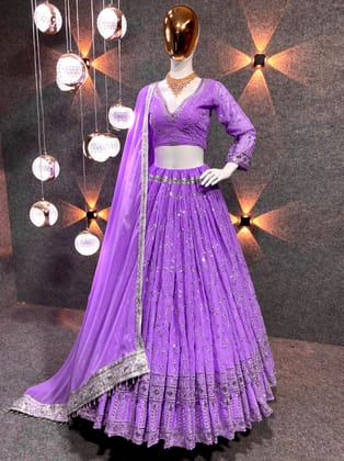 Purple Colour Đěsigner Lehenga Choli In New Fancy