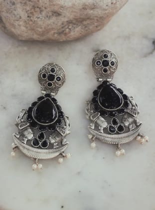 Shanaya Earrings-Black