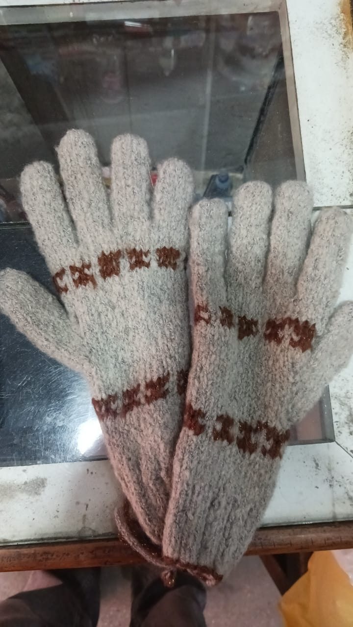 Hand Gloves
