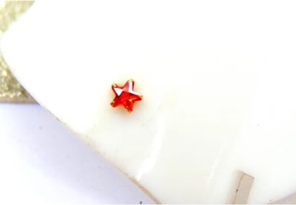 Beautiful Gold Plated Nose Pin Crytal Stone Star Red Wedding Nose Ring Fashion Gift Jewellry Pack of 1