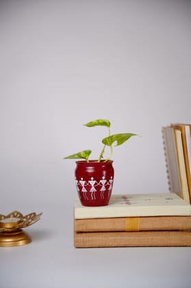 Tisser Brown hand-painted terracotta pot featuring traditional Warli art – Premium Handcrafted Eco-Friendly Product Tisser Brown hand-painted terracotta pot featuring traditional Warli art – Premium Handcrafted Eco-Friendly Product