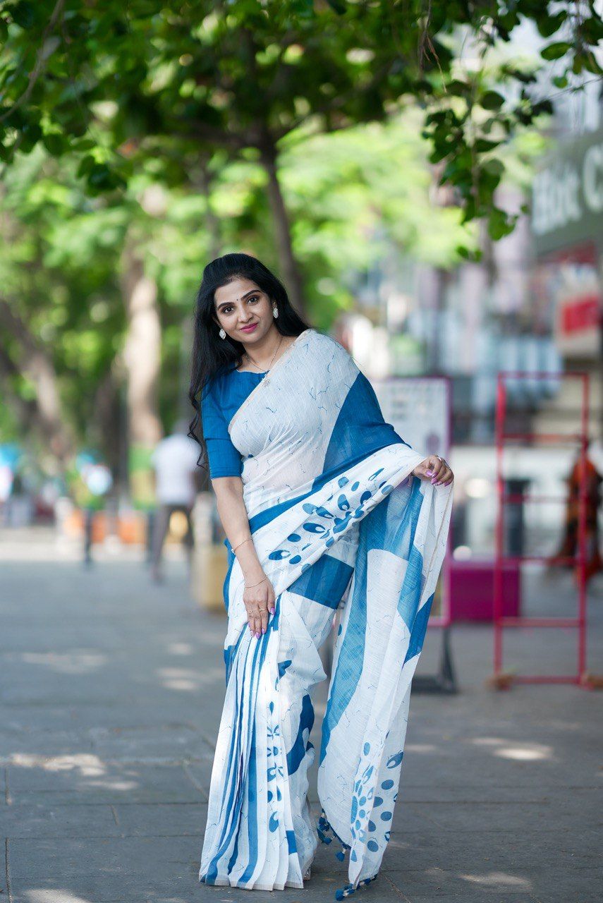 Chic Blue & White Leheriya/Striped Saree - Soft Linen Cotton with Tassels | Perfect Summer Look