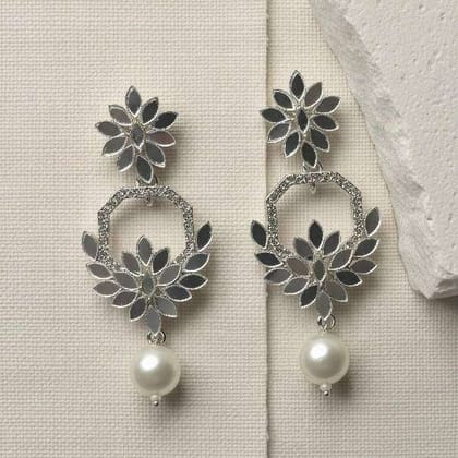 Elegant Floral Pearl Drop Earrings Elegant Floral Pearl Drop Earrings