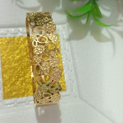 ANTI-TARNISH BRACELET