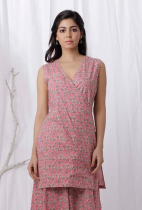 Peach Floral Printed Cotton Kurta-M