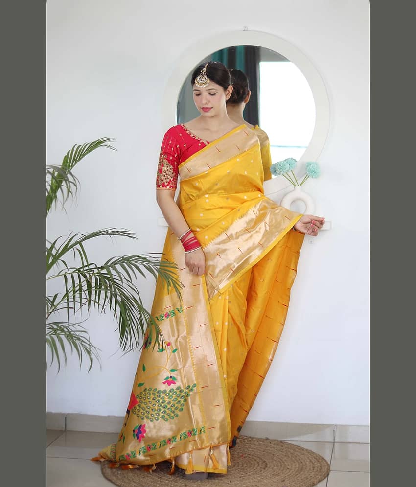 Rangtulika Ethnics Silk Woven Banarasi saree With Unstitched Blouse Piece ( Yellow )