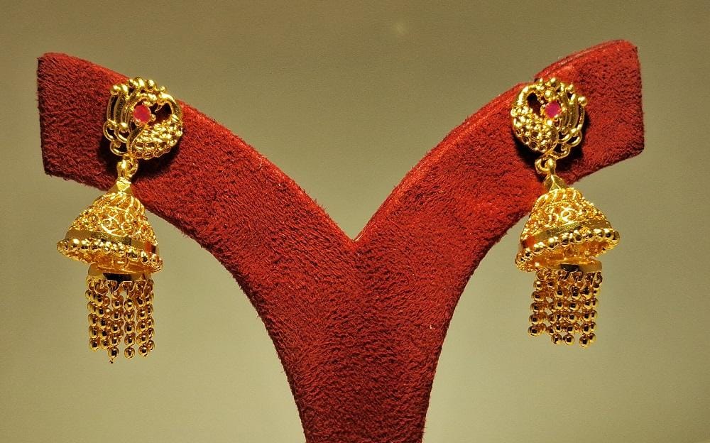 EARING GP