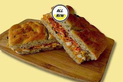 Periperi Chicken Egg BF Sandwich