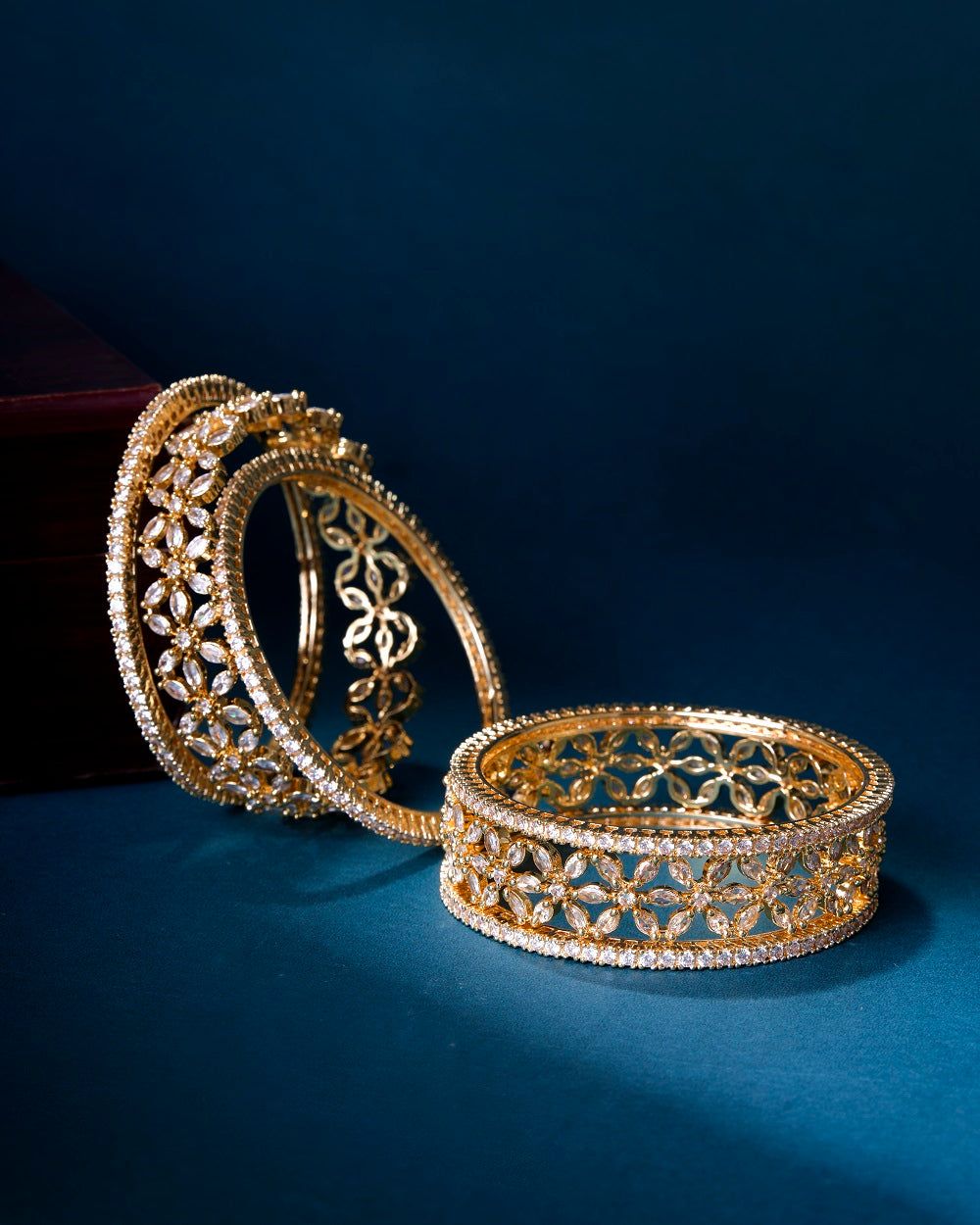 Gilded Gold Grace Bangles (Pack of 6)-White / Gold Plated / 2.4