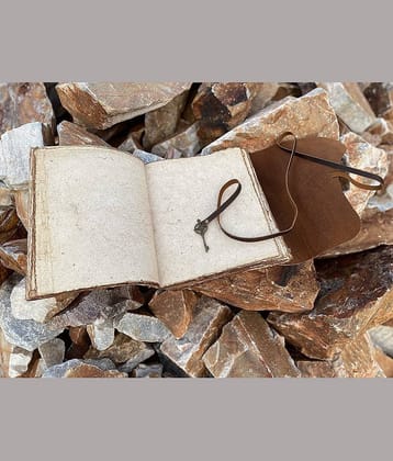 Finished Leather Journal With & Antique Paper A5 Diary Unruled 200 Pages (Brown)