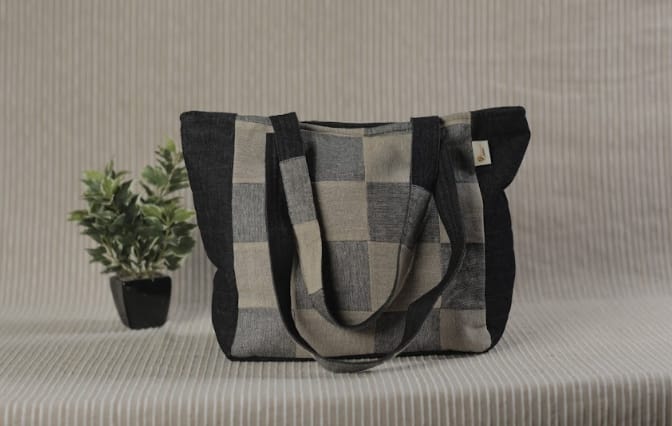 Rekha Bag with Pouch