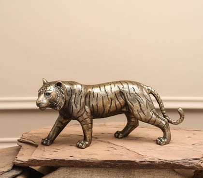 Tiger Sculpture