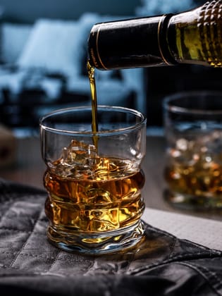 RINGS OF POWER WHISKEY GLASS - CRAFTED IN EUROPE-Set Of 2