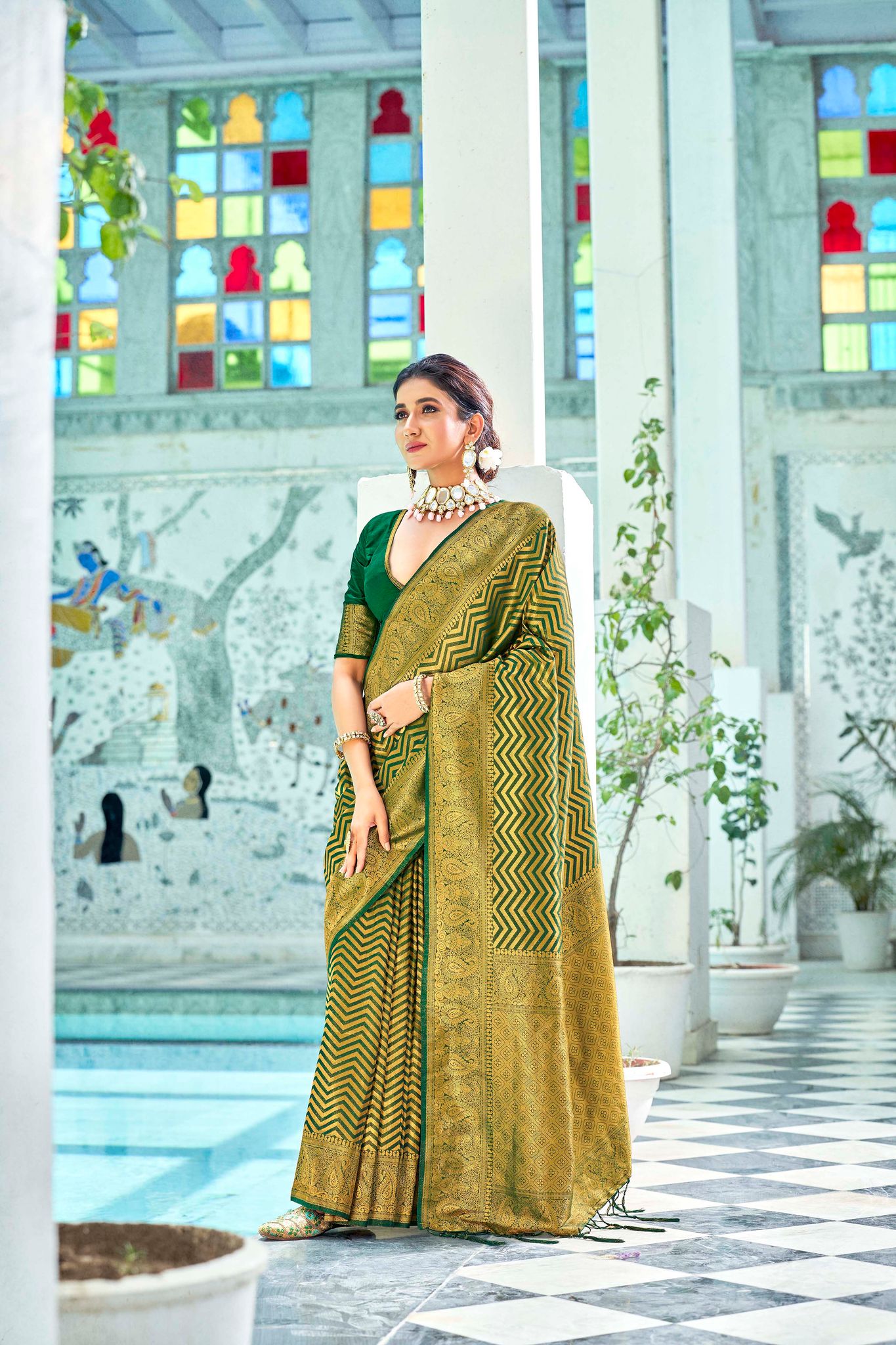 Elora Green Silk Woven Saree With Unstitched Blouse