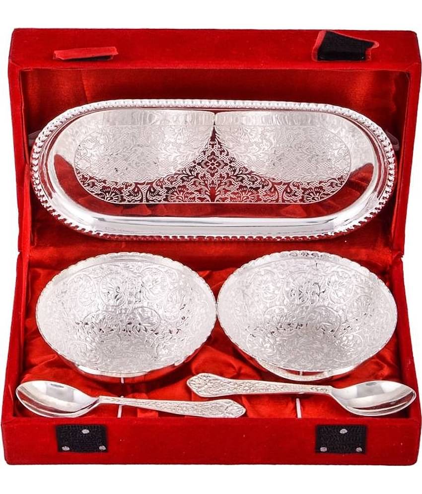 Urban hemlet German Silver Plated Gift Bowl & Tray Set