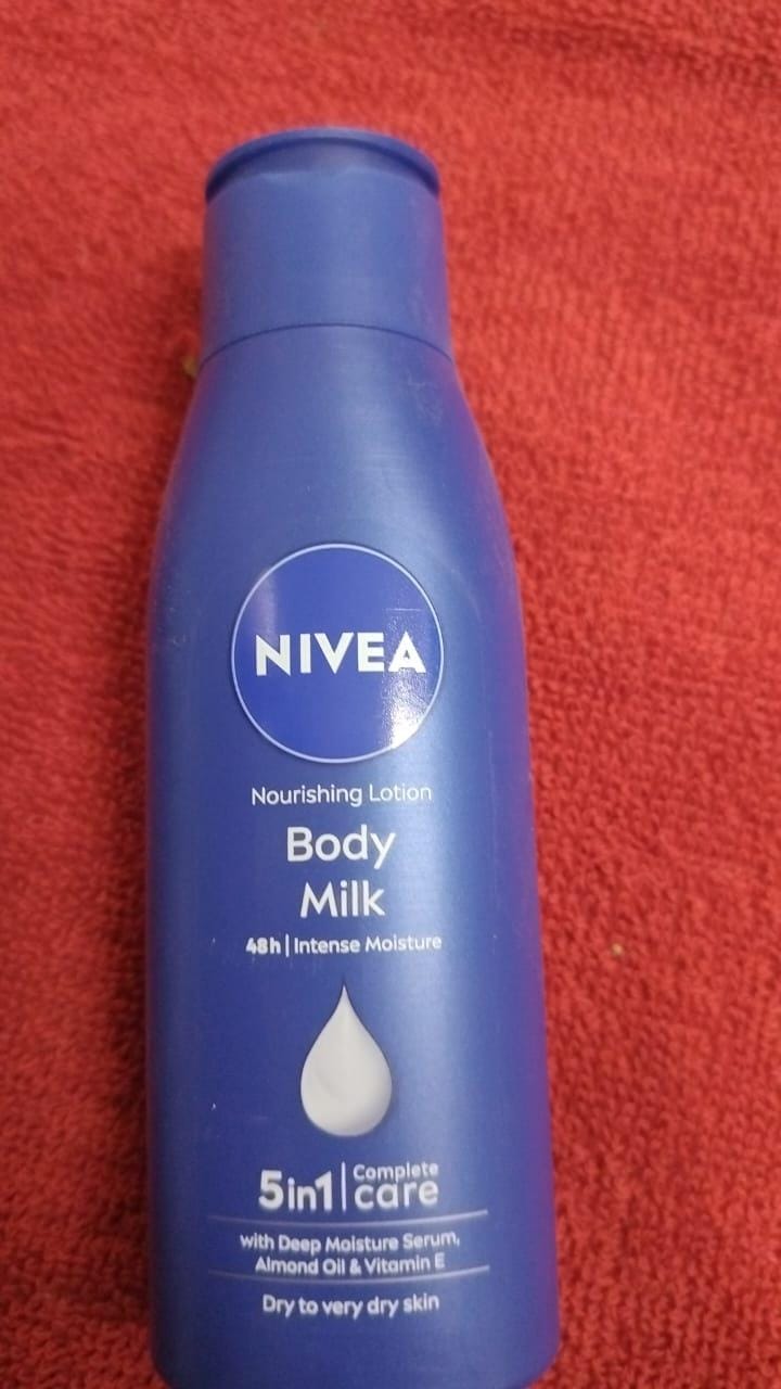 NIVEA BODY MILK