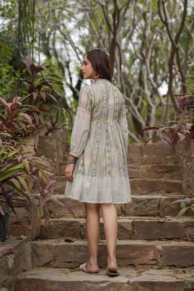 Floral Whimsy: Printed Cotton Short Dress