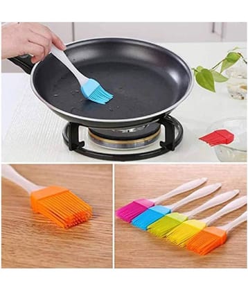 Oil Brush Set of 2 Kitchen Silicon Flat Pastry Brush Silicon Oil Brush for Cooking Grilling,Tandoor and BBQ (Multi Color)