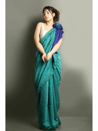 Best Selling Premium QualitySpace contrast blouse saree