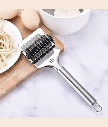 Purple Dust Stainless Steel Pasta Noodle Cutter Stainless Steel  (Pack of 1)