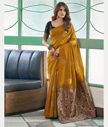Satrani Silk Woven Saree With Unstitched Blouse Piece ( Green )