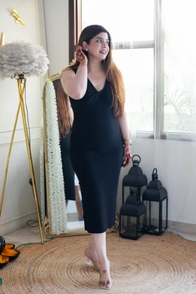 Nora Black Bodycon Dress-One size