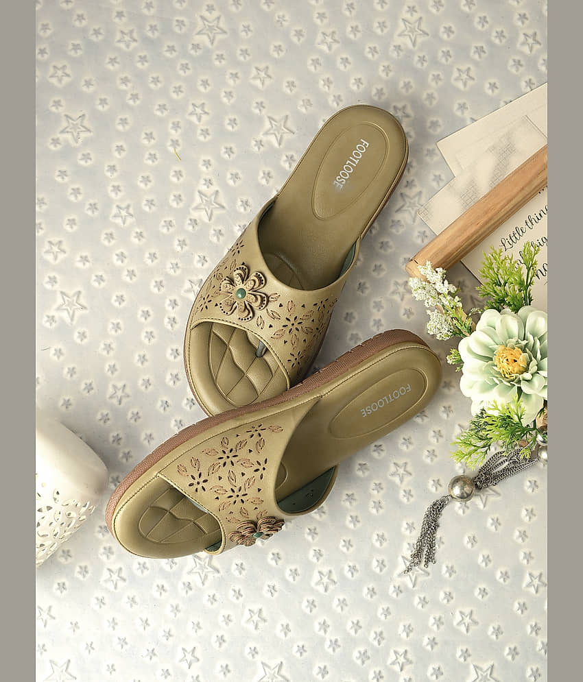 Footloose Green Women's Flats