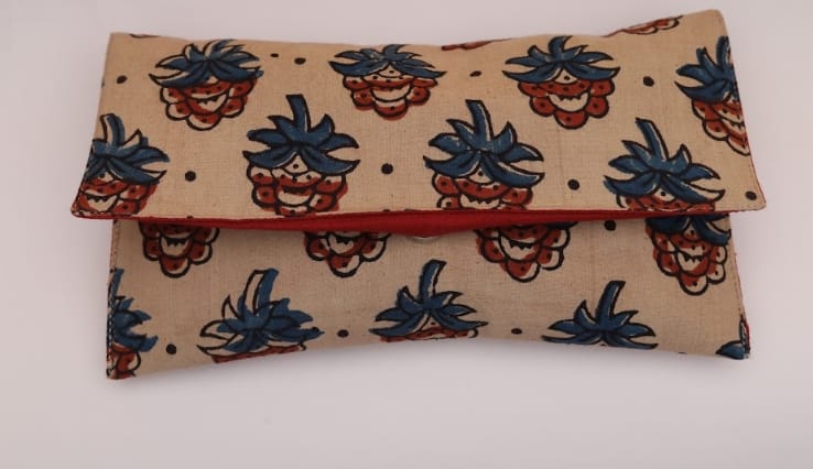 Clutch Artisan Fusion Bag