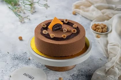 Father's Day Special- Eggless Crunchy Cake.