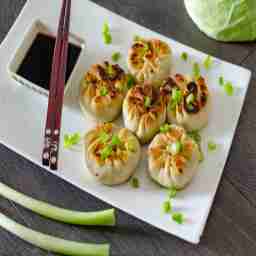 Pan fry momos (6 pcs.)