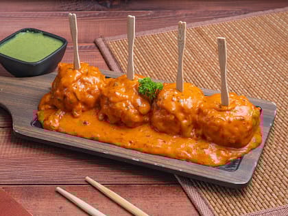 Exotic Veggie Atrangi Momos