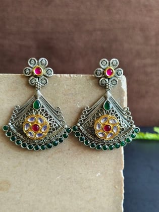 Elegant Dual-Tone Pachi Kundan Dangler Earrings for Special Occasions | Sarichka-Red+Green