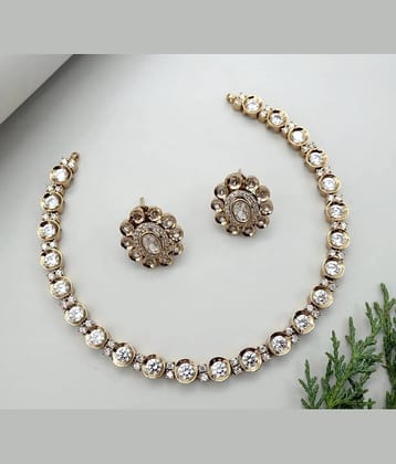 KC JEWELS Golden Brass Necklace Set ( Pack of 1 )