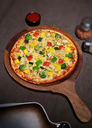 Garden Green Special Pizza [Regular, 11 Inches]