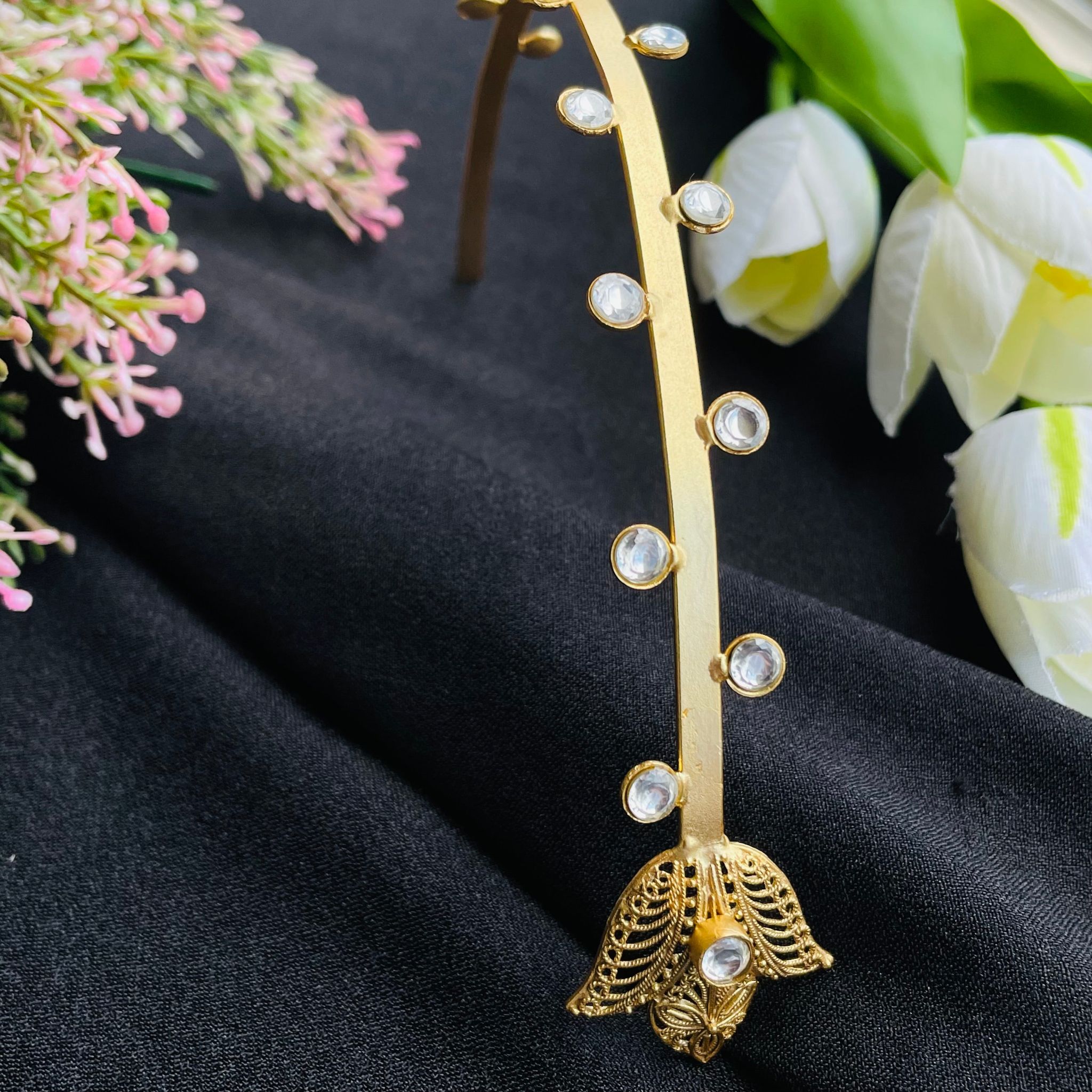 Nayaab Polki neo headband 02
