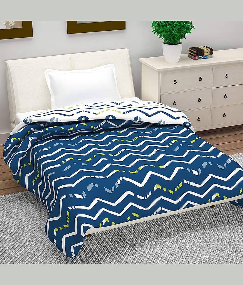DIVINE CASA Single Polyester Blue Geometrical Dohar