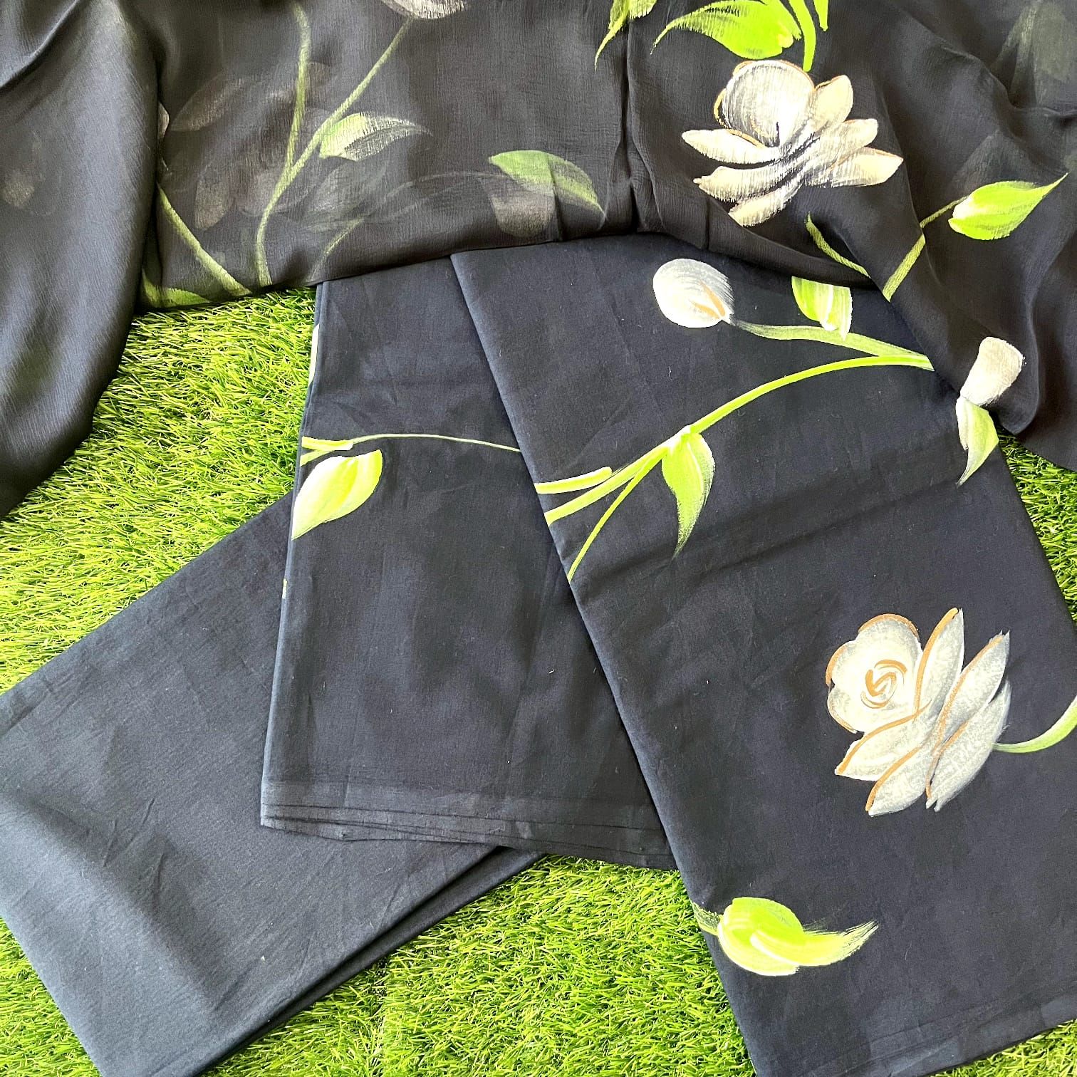Pure Cotton Unstitched Suit With Chiffon Dupatta-As shown in picture / 2.5 mtr each / Pure cotton with chiffon dupatta
