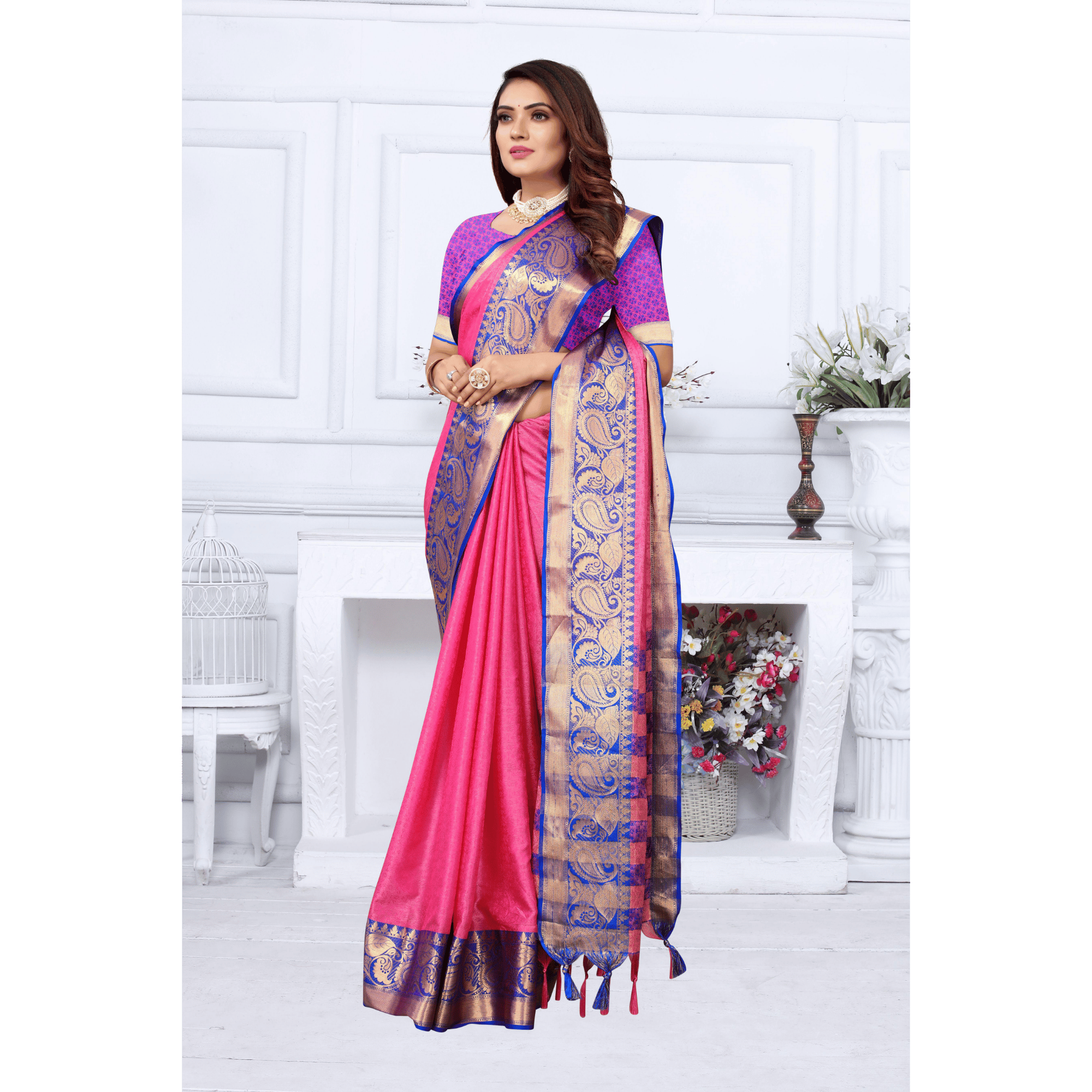 TheHangr Pink With Blue Border Silk And Cotton Jacquard Saree With Silk And Cotton Blouse Piece