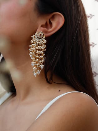 Aviva Kundan Pearl Earrings-Gold