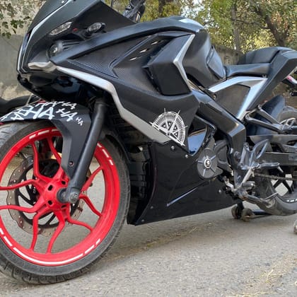 Underbelly for Bajaj Pulsar RS200