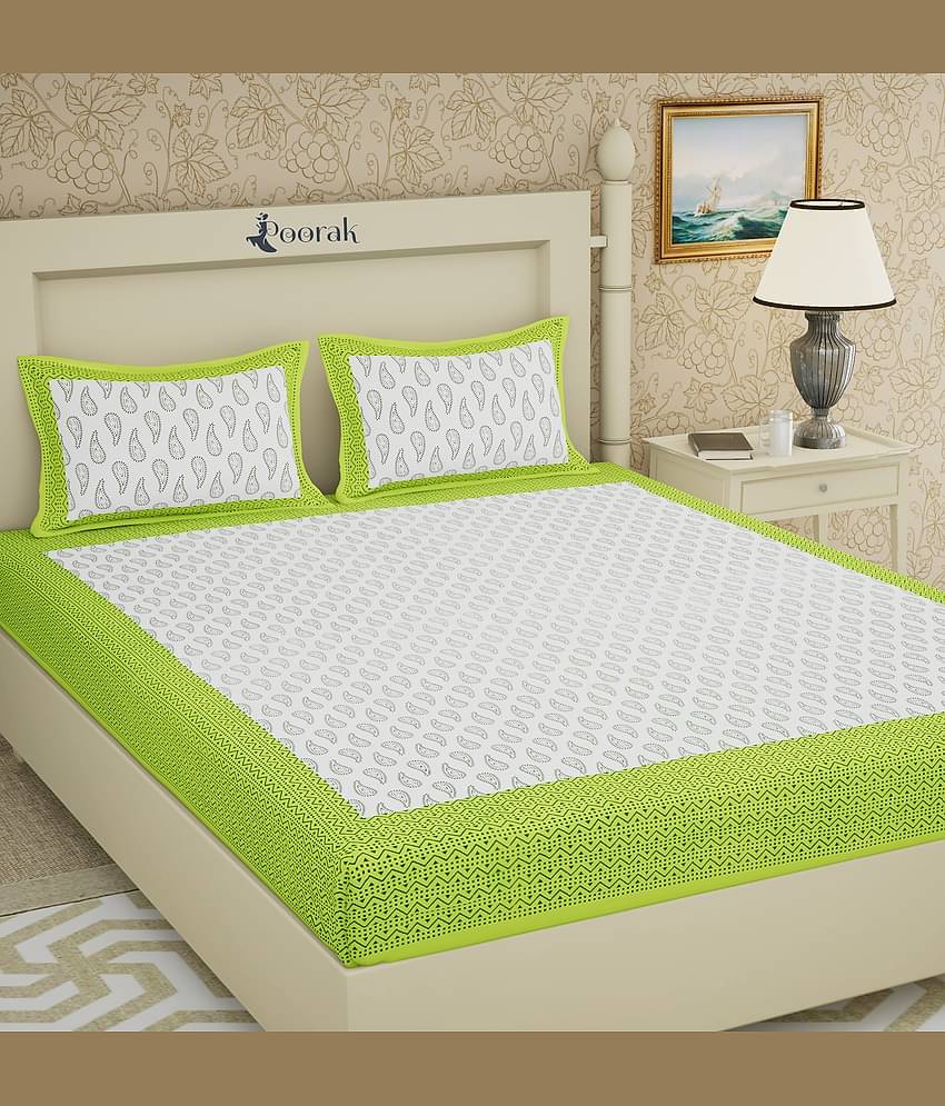Poorak Cotton 1 Double Bedsheet with 2 Pillow Covers ( Green )