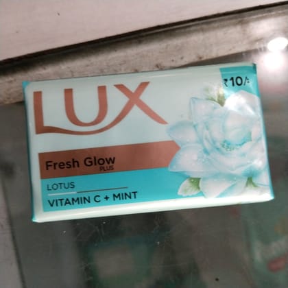 Lux flesh glow Lotus soap