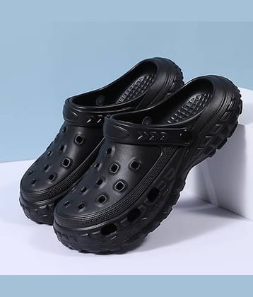 Secritas - Black Men's Clogs