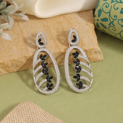 Black Color Fashion Earrings For Confident Looks And Daily Elegance-Earring Length: 6.00 CM x Width: 2.50 CM / Black / Alloy With Good Quality Silver Plated