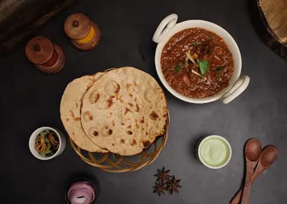 Soya Chaap Masala With Butter Tandoori Roti/ Lachha Paratha