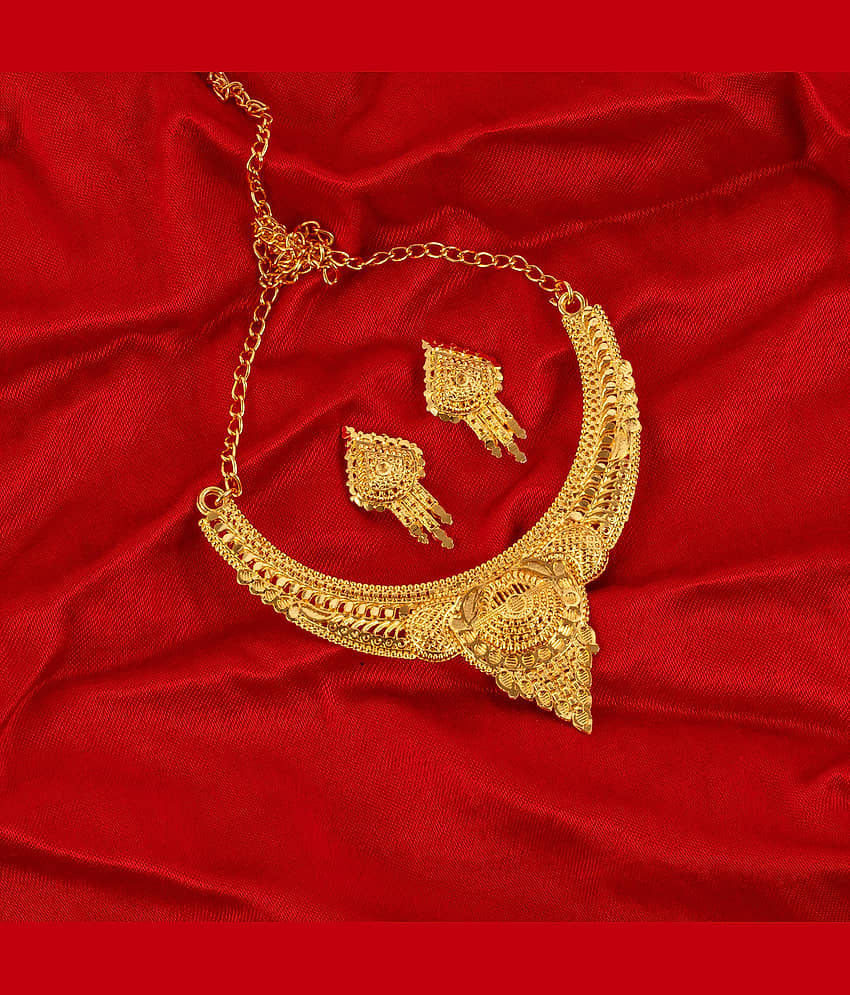 YASH IMITATION Gold Brass Necklace Set ( Pack of 1 )