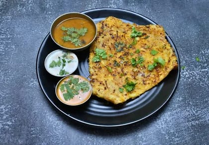 Butter Onion Uttapam